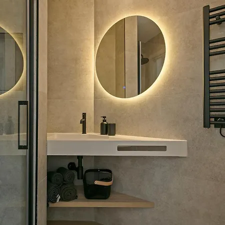Apartman 3 Bedroom Cozy In Joan Austria Barcelona