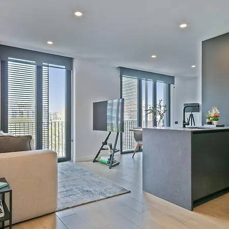 3 Bedroom Cozy In Joan Austria * Barcelona