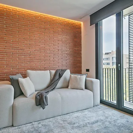 3 Bedroom Cozy In Joan Austria Apartman *