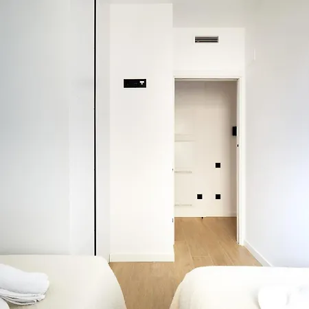 3 Bedroom Cozy In Joan Austria شقة برشلونة