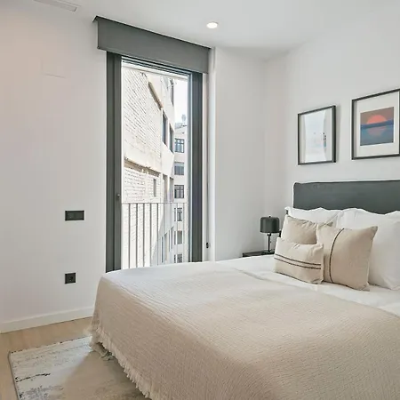 3 Bedroom Cozy In Joan Austria Apartman *